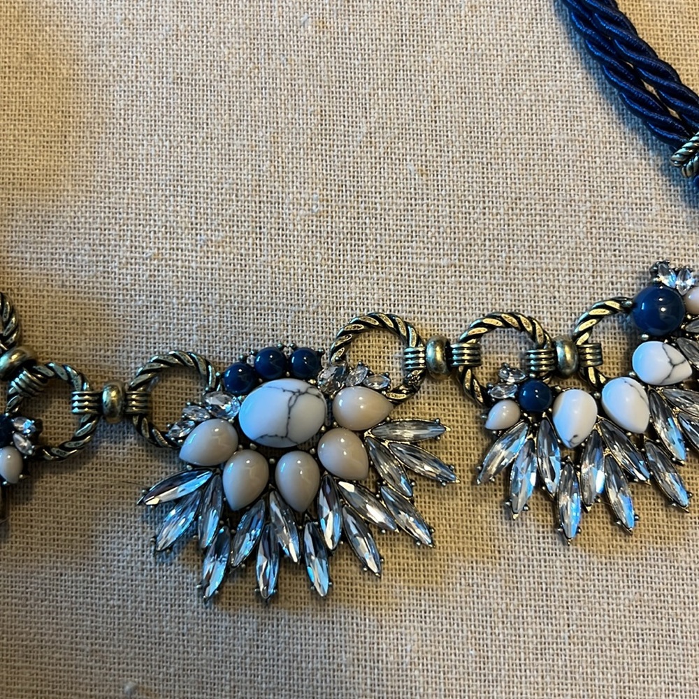 Chloe + Isabel statement necklace - Picture 2 of 3